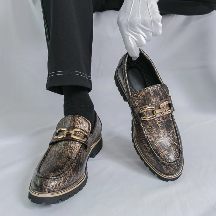 Averin Crest Loafers