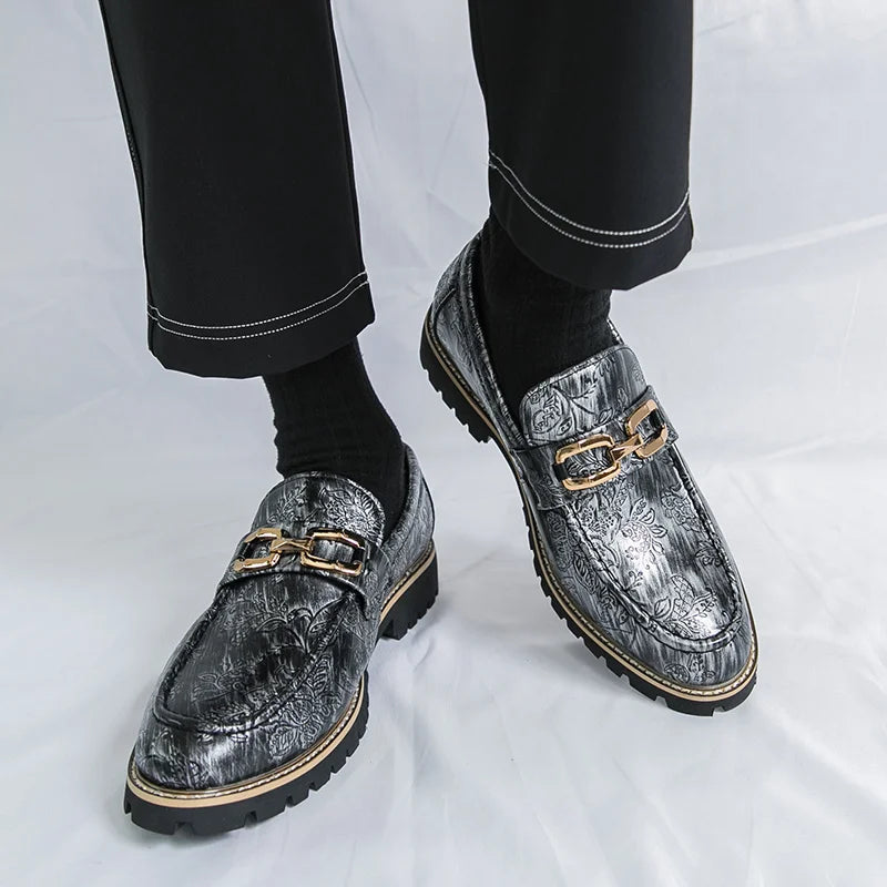 Averin Crest Loafers