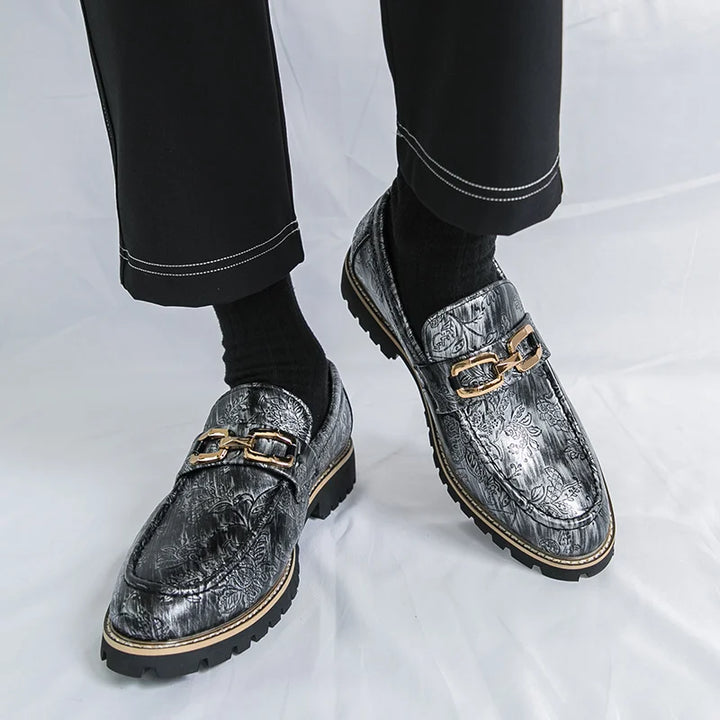 Averin Crest Loafers